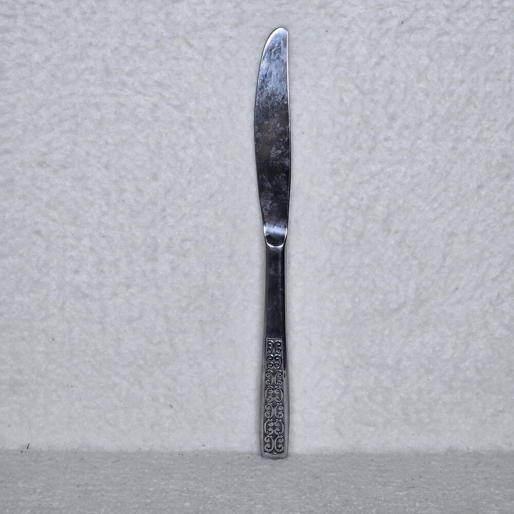 Vintage International Silver Serenata Knife 8 3/4" Discontinued Design